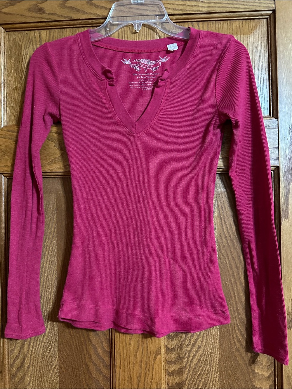 Energie Women's Long-Sleeve V-Neck Thermal Top - Raspberry